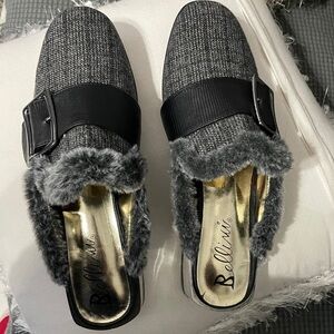 Bellini Women's Gray Fur-Lined Loafers
